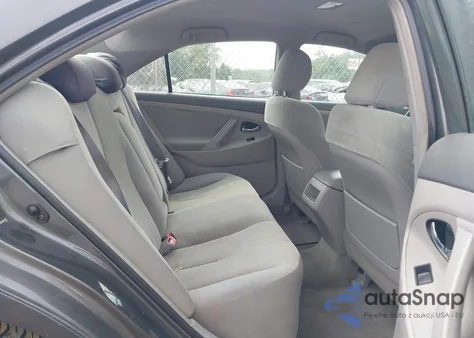 2009 Toyota Camry Le z USA, uszkodzony, nr VIN 4T1BE46K49U898016